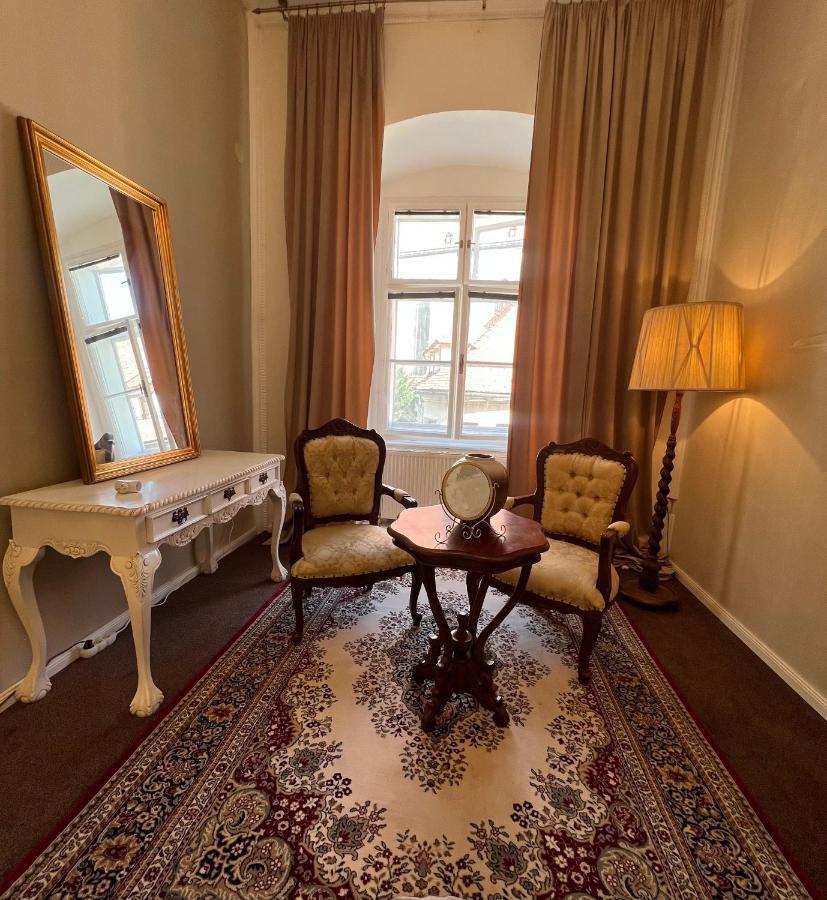 Csaky Palace Bratislava 1 Apartment Exterior photo