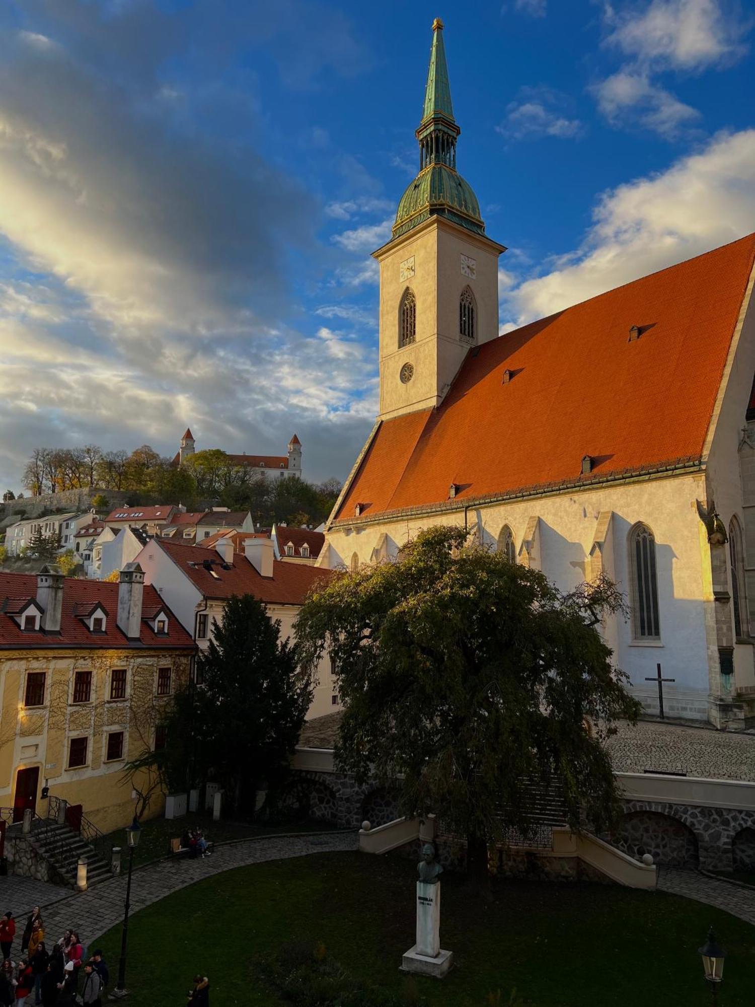 Csaky Palace Bratislava 1 Apartment Exterior photo